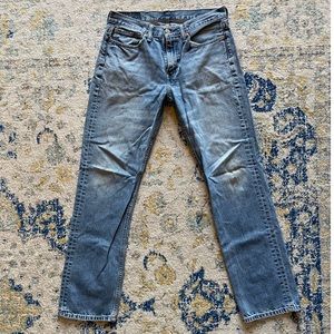 Levi’s 514 straight leg jeans
